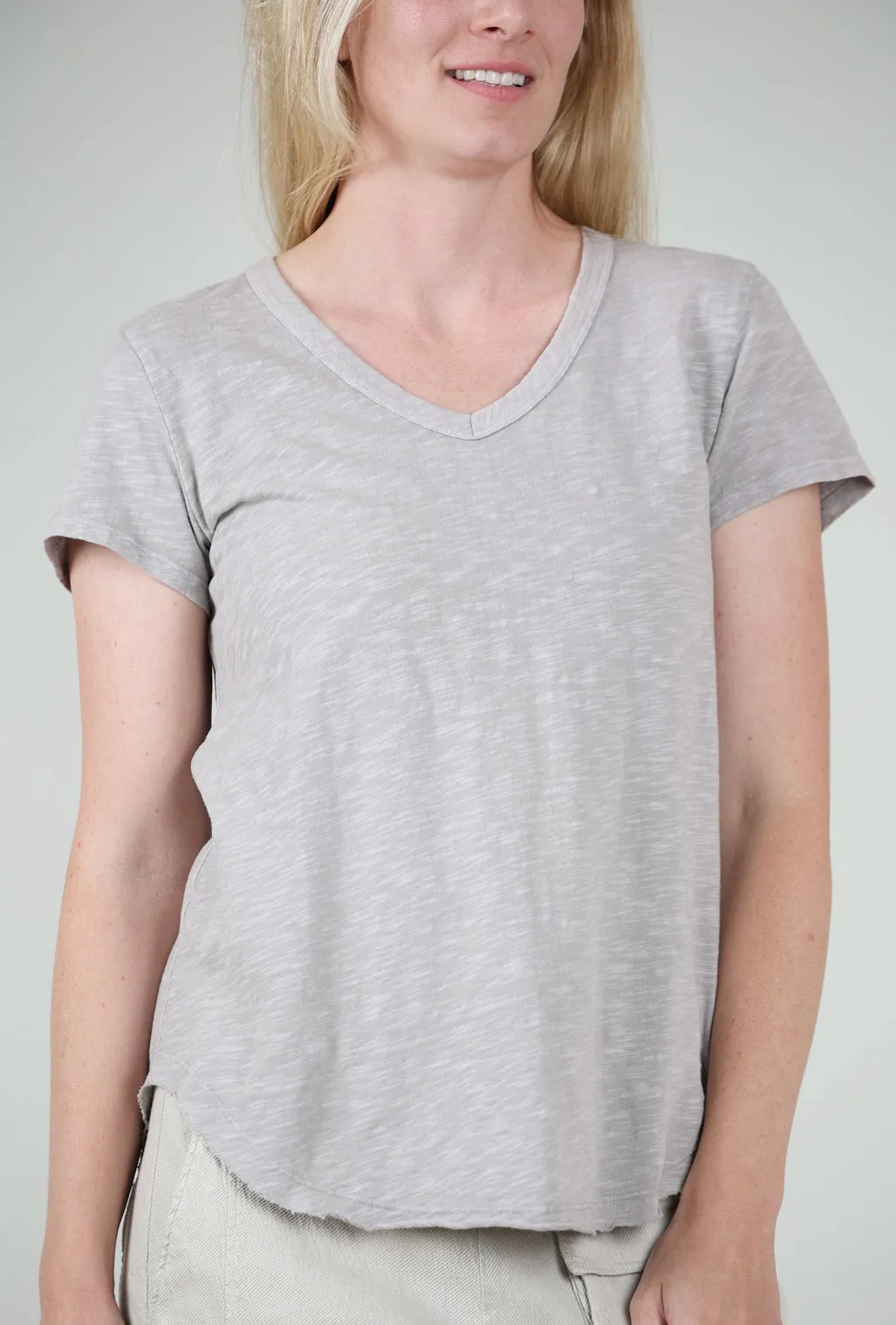Curve Hem Vee Tee, Gray Harbor