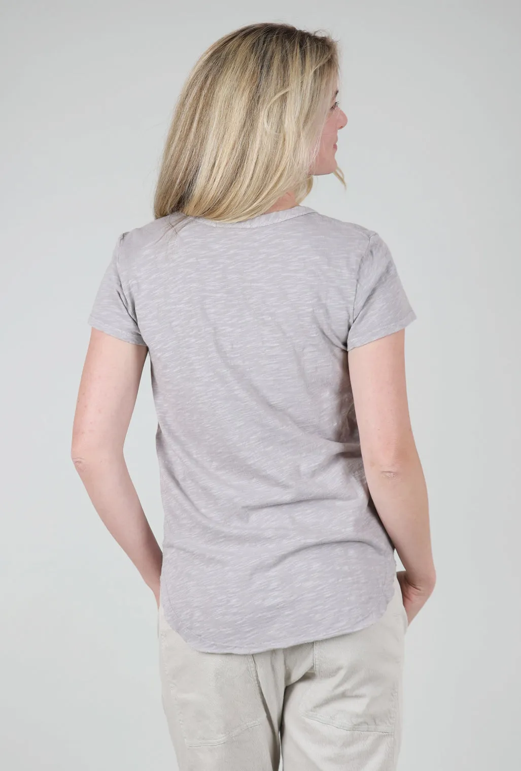 Curve Hem Vee Tee, Gray Harbor