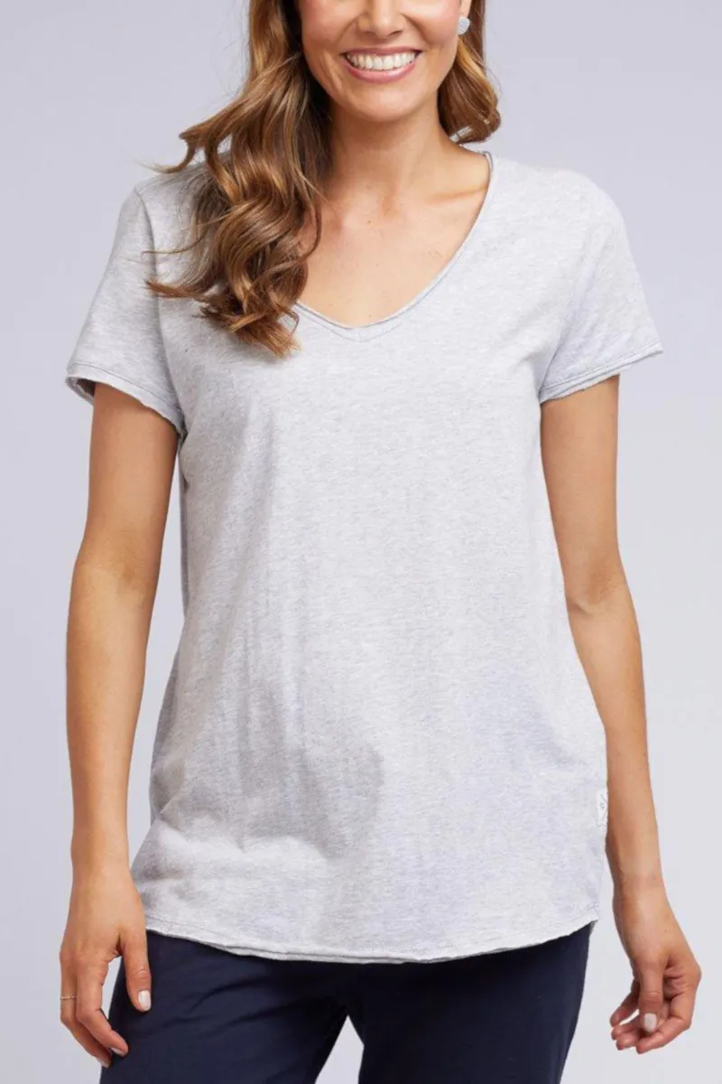 Elm - Fundamental Vee Tee Grey