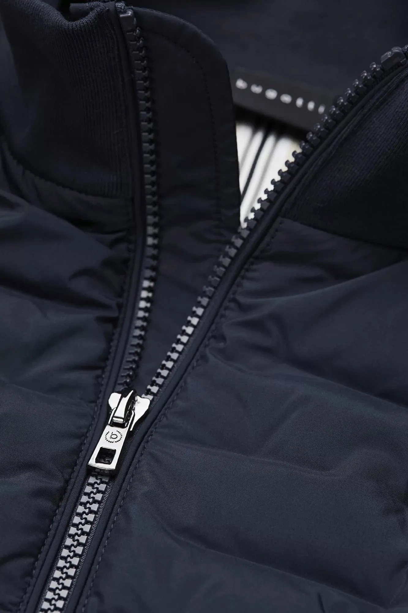 Hybrid Dynamic Quilted Jacket - Navy